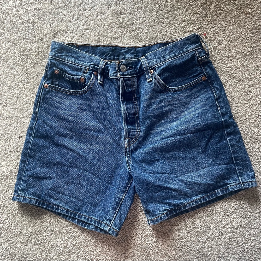Levi's 501 shorts size 29